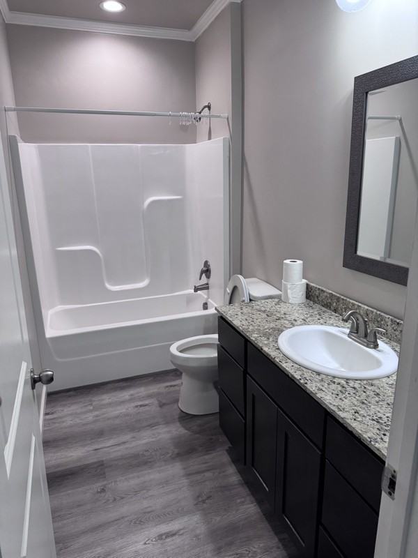 305 W 2nd St #302 - Photo 5 of 5