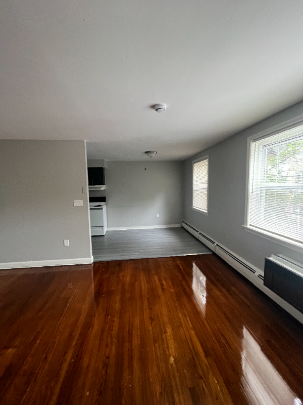 417 Zion St #A08 - Photo 3 of 5