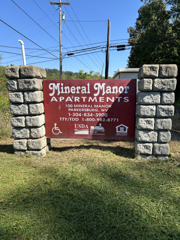 100 Mineral Manor Way #03