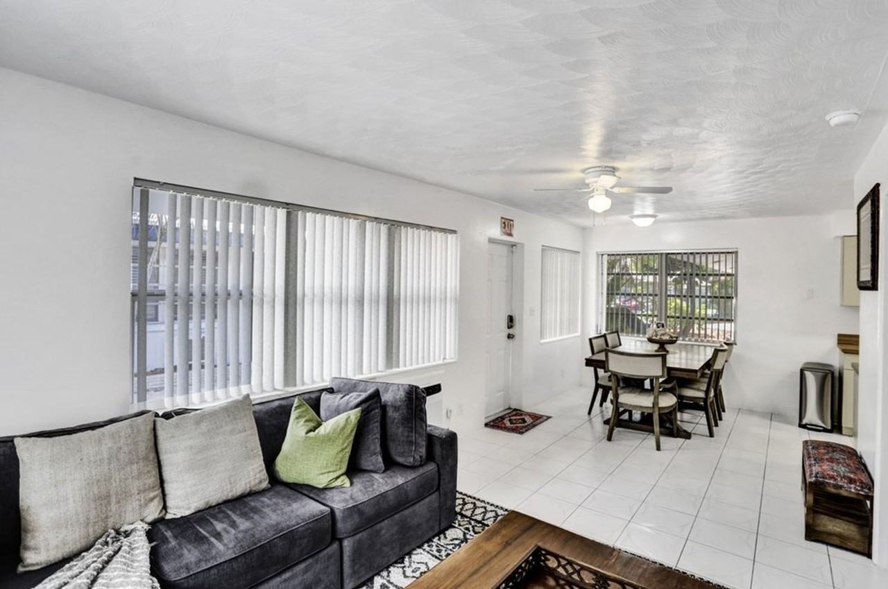 820 NE 16th Ave - Photo 4 of 9