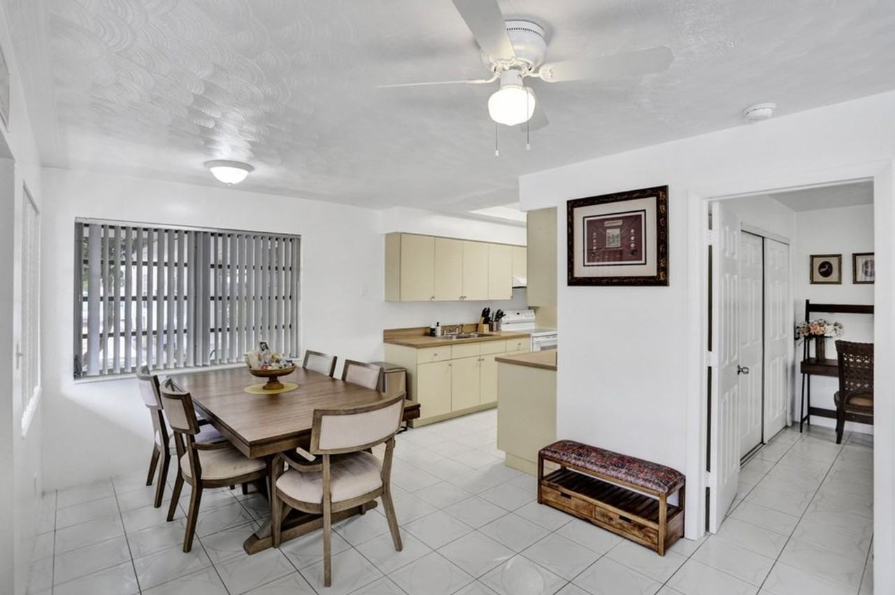 820 NE 16th Ave - Photo 6 of 9