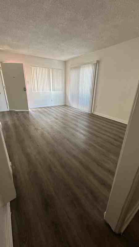 6833 Sepulveda Blvd - Photo 5 of 10