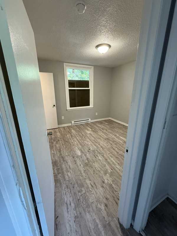 700 S English St - Photo 5 of 11