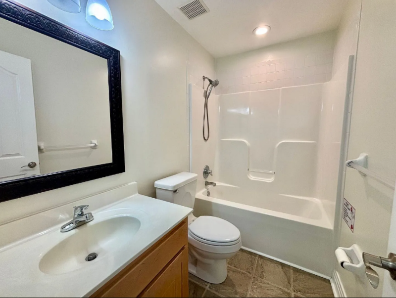 259 W Ocean View Ave - Photo 3 of 16