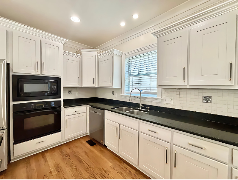 259 W Ocean View Ave - Photo 6 of 16