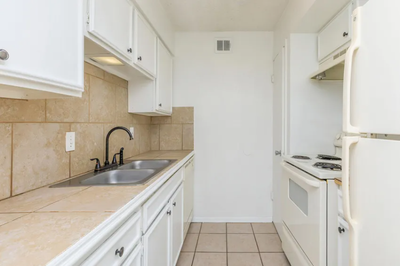 4645 Ocean Dr #A22 - Photo 3 of 6