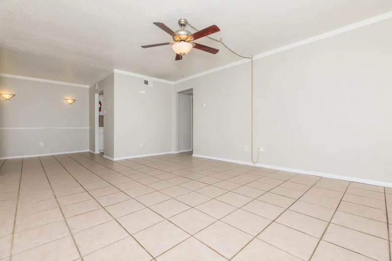 4645 Ocean Dr #H06 - Photo 6 of 15