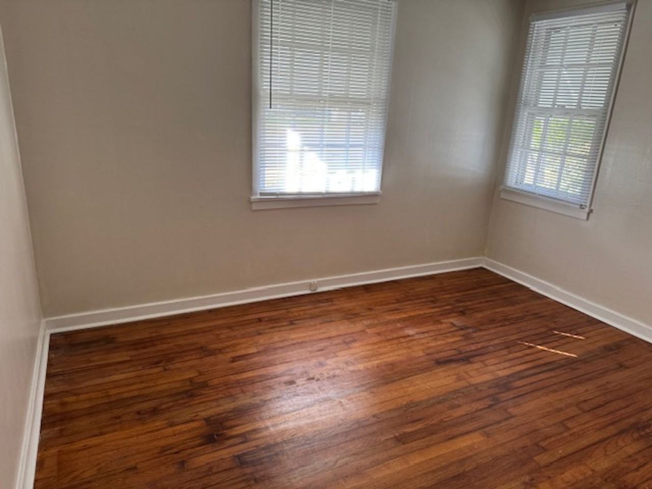 202 Kenneth Blvd - Photo 3 of 12