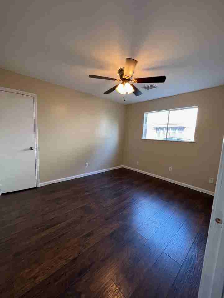 5218 Long Creek Ln - Photo 7 of 9