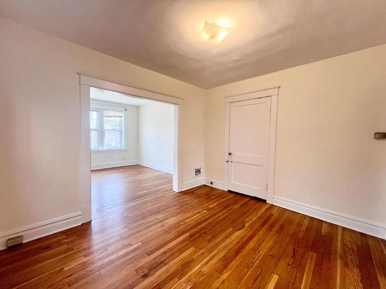 911 Saint Rita Ave #1N - Photo 3 of 7