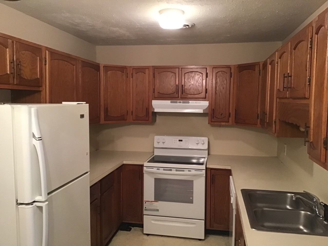 812 65th Ave N - Photo 2 of 4