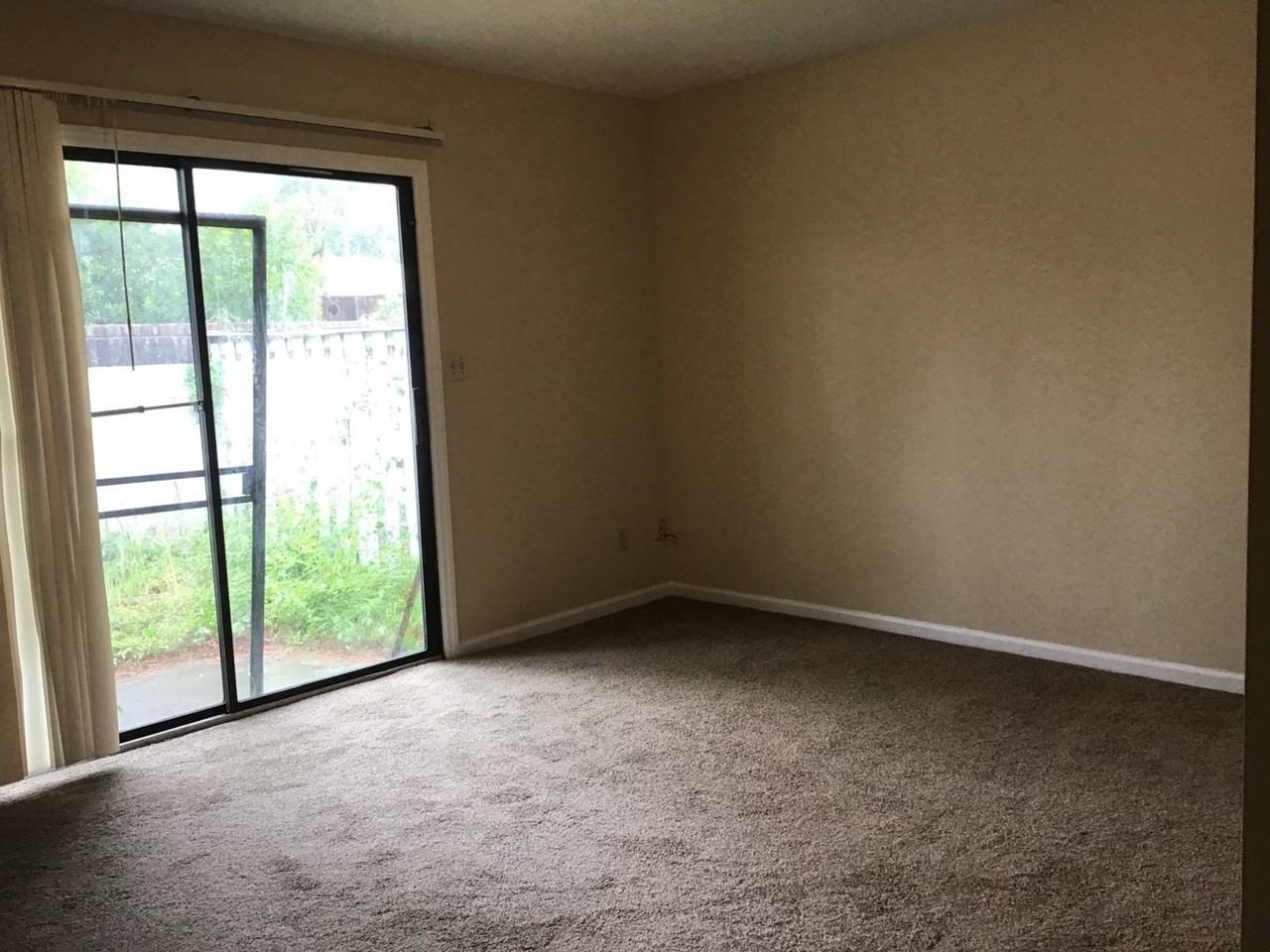 812 65th Ave N - Photo 3 of 4