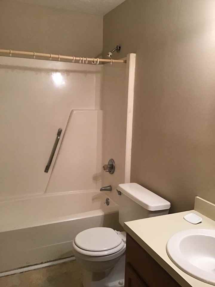 812 65th Ave N - Photo 4 of 4