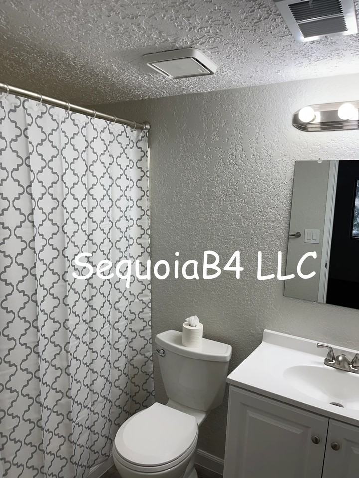 6041 Sequoia Rd Nw #B4 - Photo 5 of 8