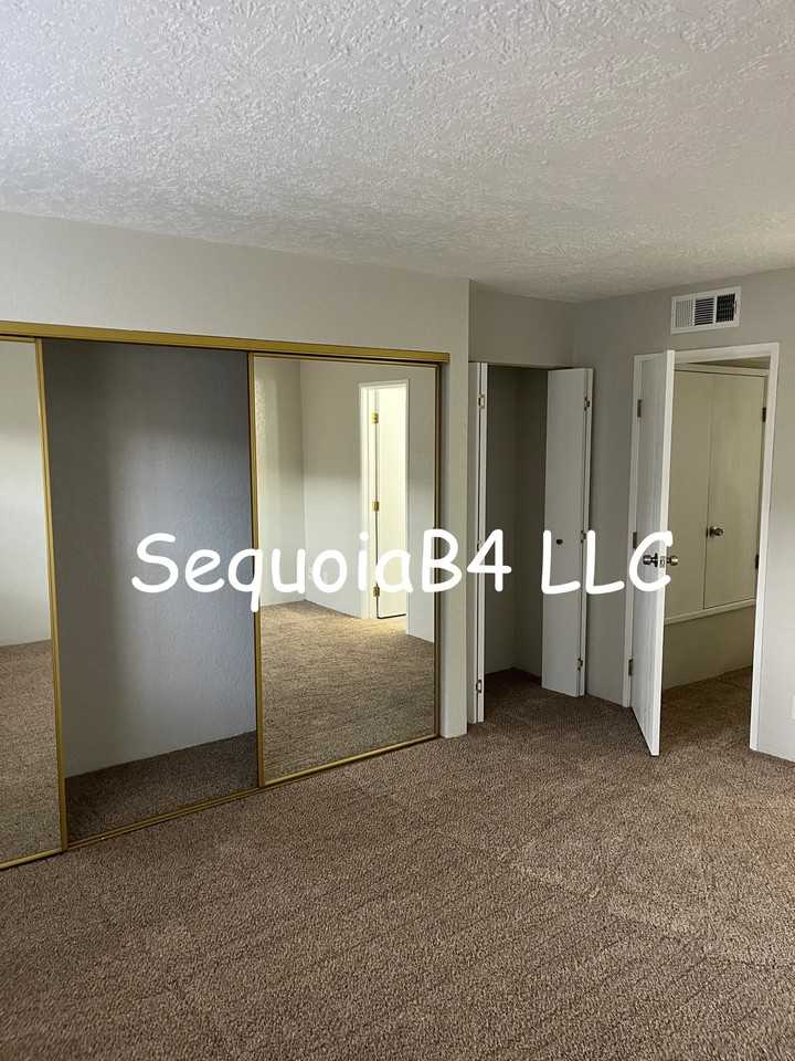 6041 Sequoia Rd Nw #B4 - Photo 6 of 8