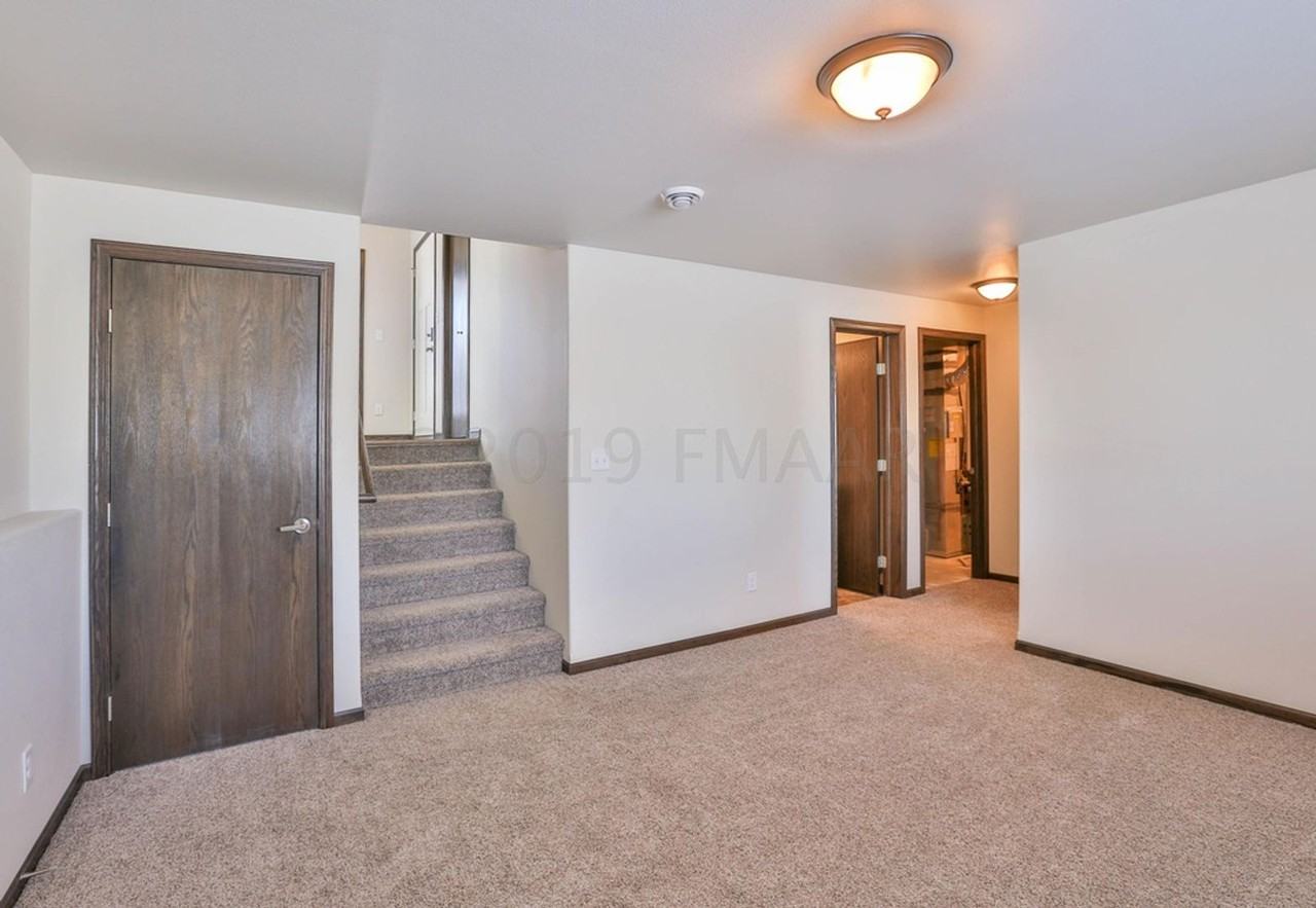 4545 13th St S - Photo 7 of 9