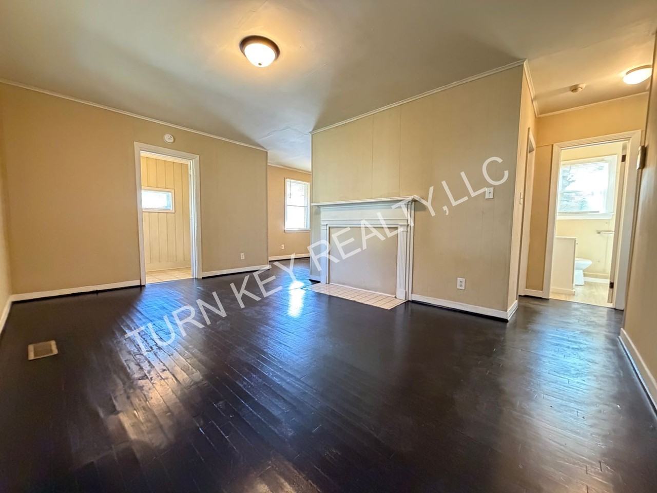 305 Mcpherson Ave - Photo 3 of 14