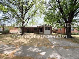 featured image of 118 Brazos St