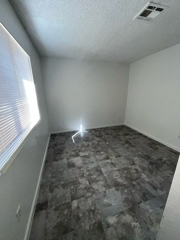 3300 Civic Center Dr - Photo 4 of 9