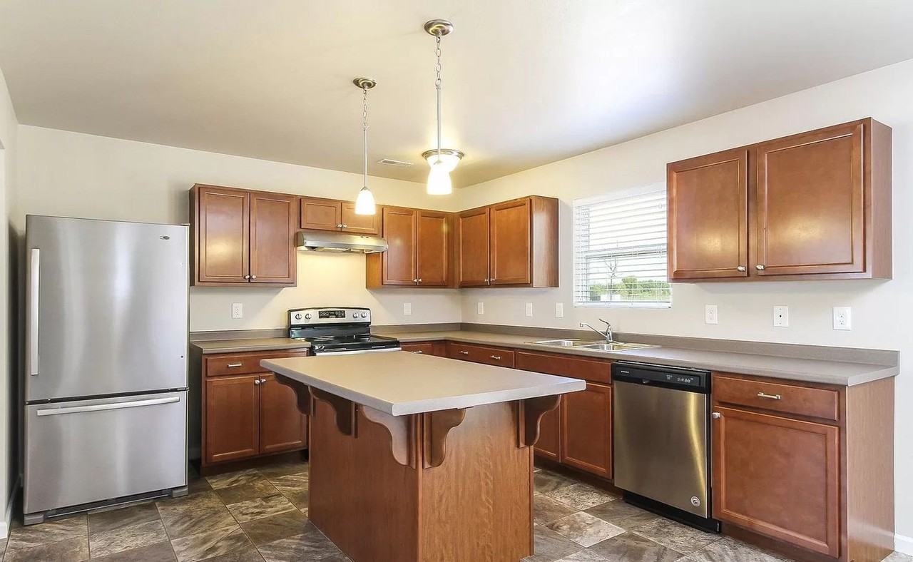 501 Alecia Ave - Photo 6 of 24