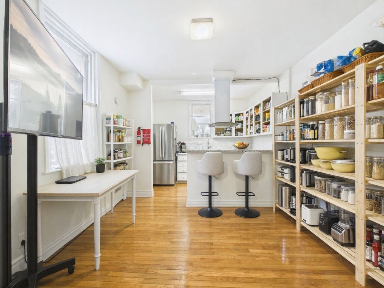 510 S Melville St - Photo 6 of 25