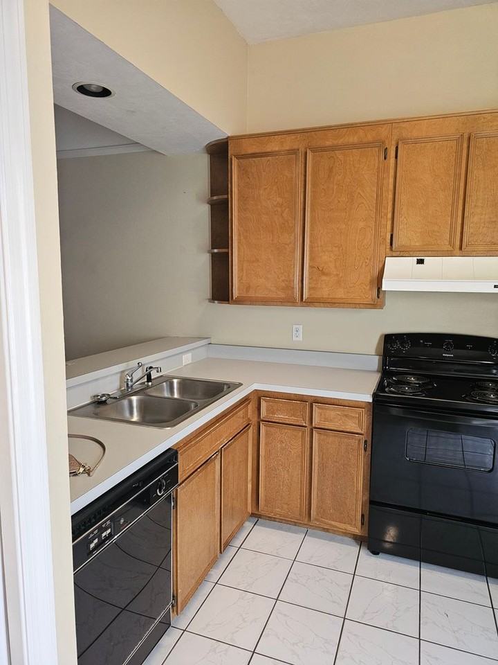 3760 Nw 53rd Rd - Photo 6 of 36