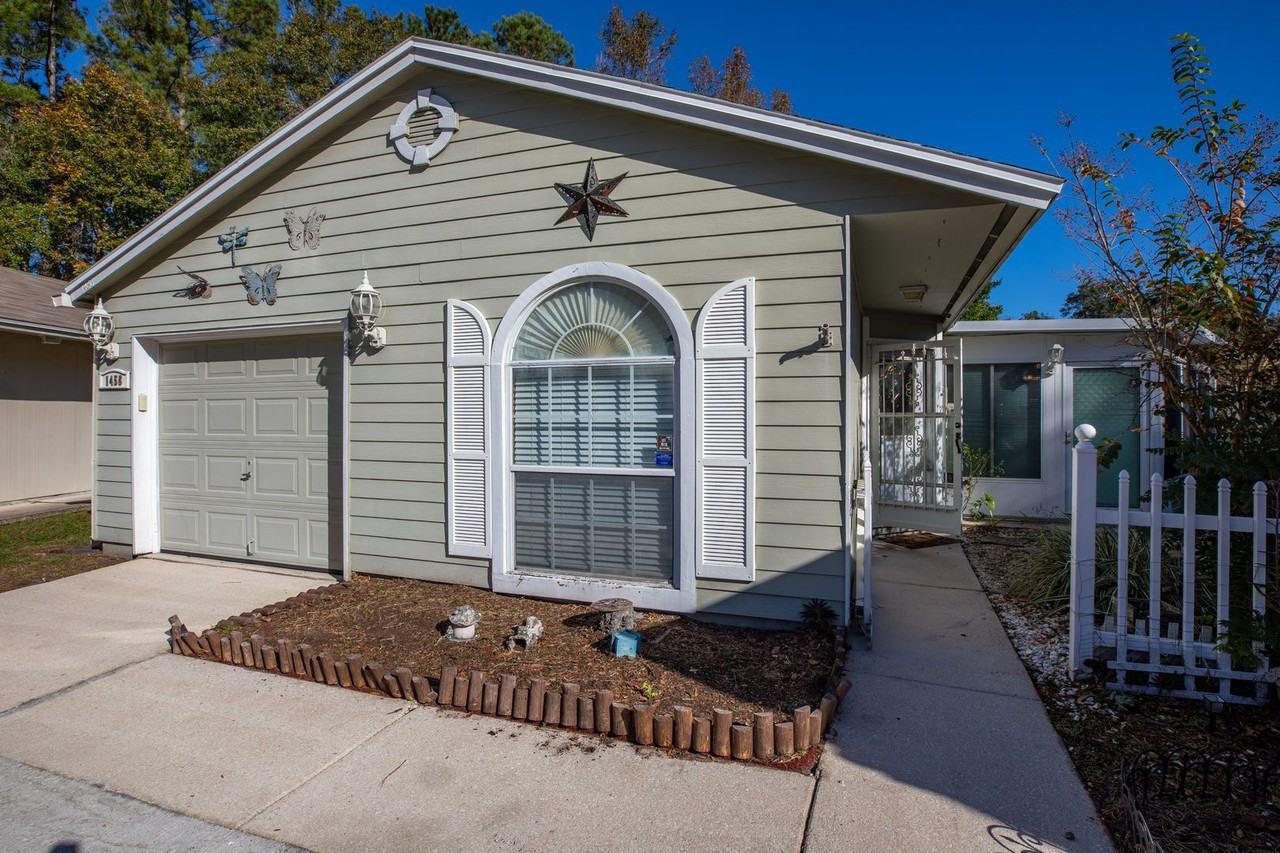 1456 Ellis Trace Dr W - Photo 2 of 27