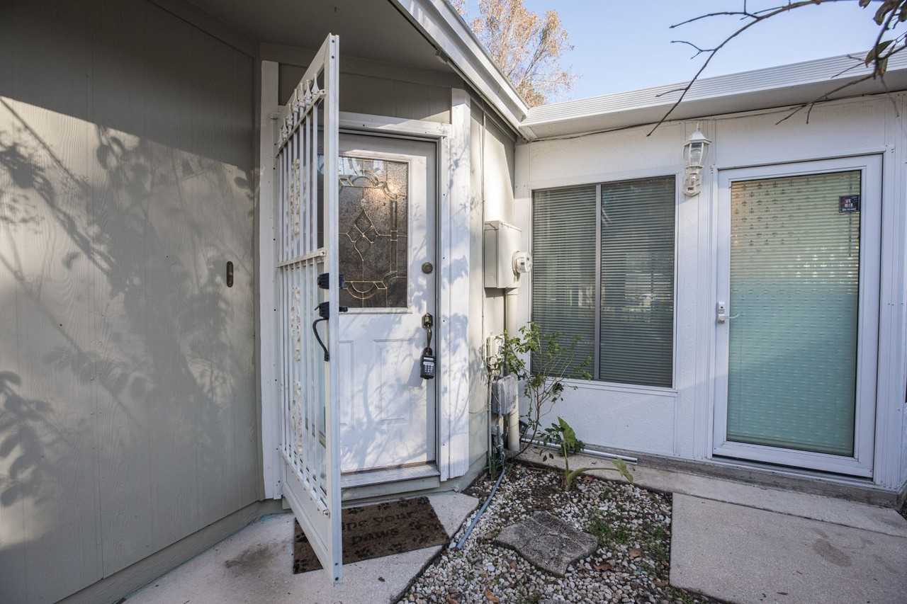 1456 Ellis Trace Dr W - Photo 6 of 27