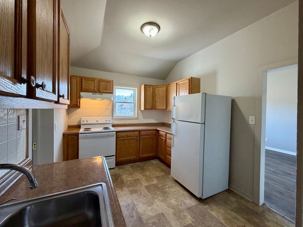 333 Taft St - Photo 3 of 8