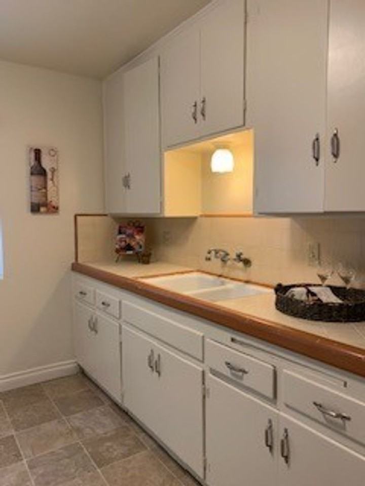 1137 E Lexington Ave - Photo 2 of 8