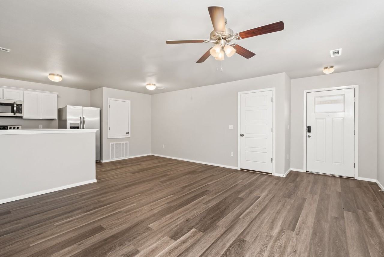 504A W Christopher Dr - Photo 5 of 29