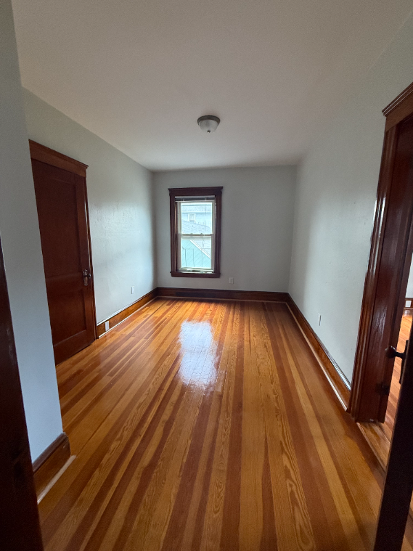 363 Logee St #2 - Photo 5 of 8