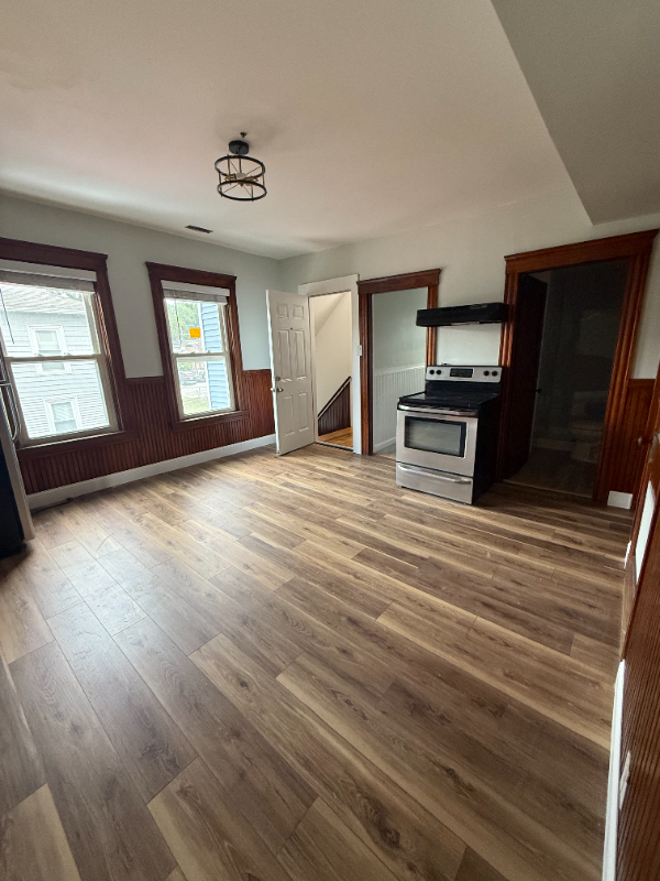 363 Logee St #2 - Photo 6 of 8