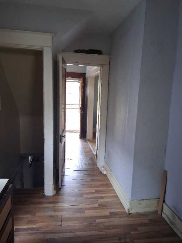 1803 Pointview Ave - Photo 4 of 9