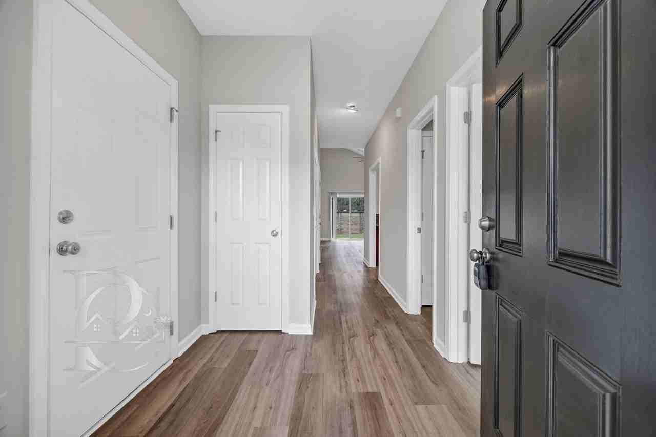 151 Springhaven Dr - Photo 3 of 32