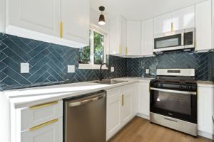 featured image of 1624 Banyan Dr