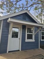 featured image of 439 Neal St #5