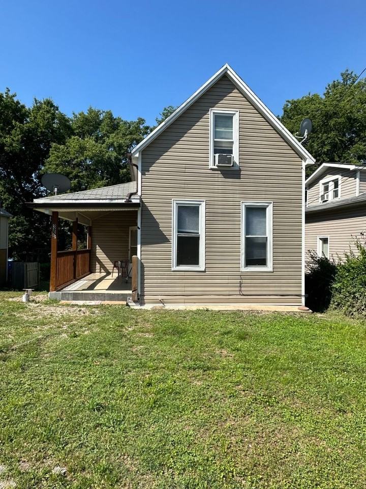 336 Lagro Ave - Photo 2 of 11