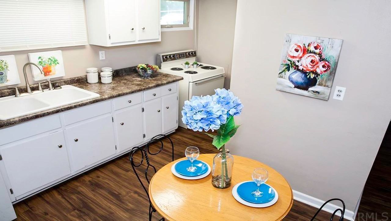 1916 W White River Blvd - Photo 7 of 8