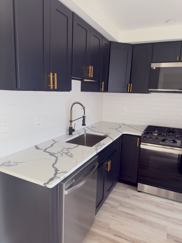 10018 Jeanes St - Photo 2 of 13