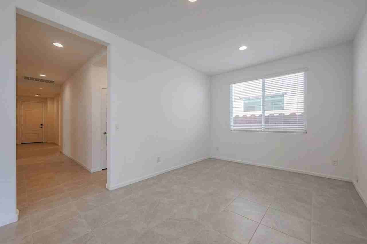 12789 W Levi Dr - Photo 4 of 50