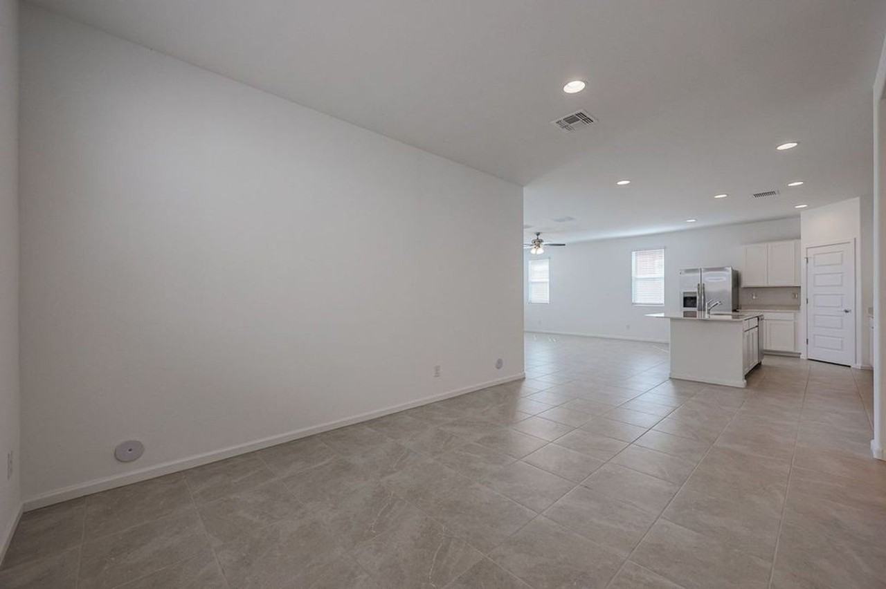 12789 W Levi Dr - Photo 5 of 50