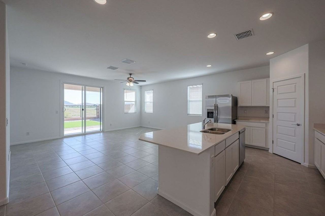 12789 W Levi Dr - Photo 6 of 50