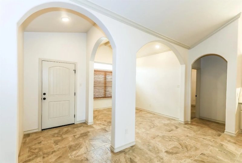 5234 Kemper St - Photo 3 of 20