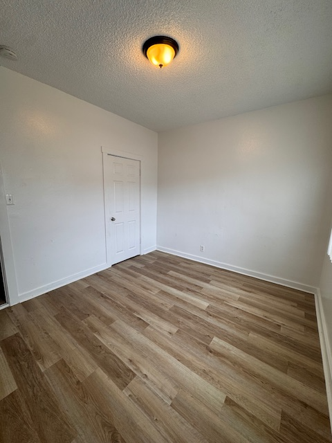 1434 W 22nd St - Photo 3 of 7