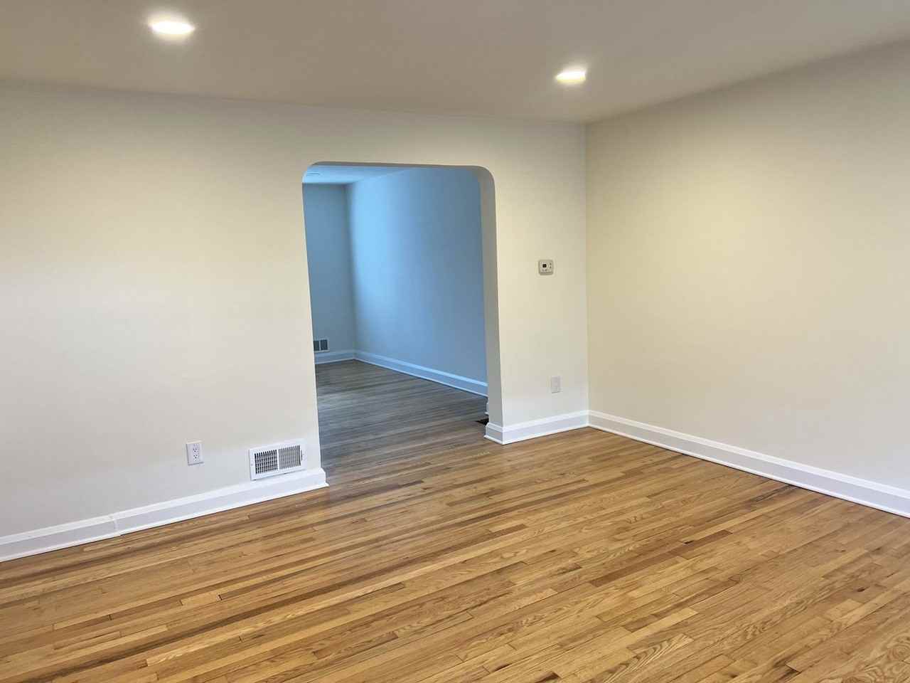 952 Fairmount Ave - Photo 2 of 23