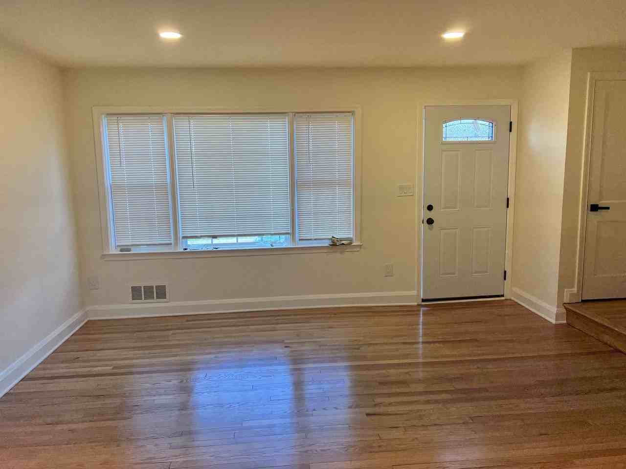 952 Fairmount Ave - Photo 3 of 23