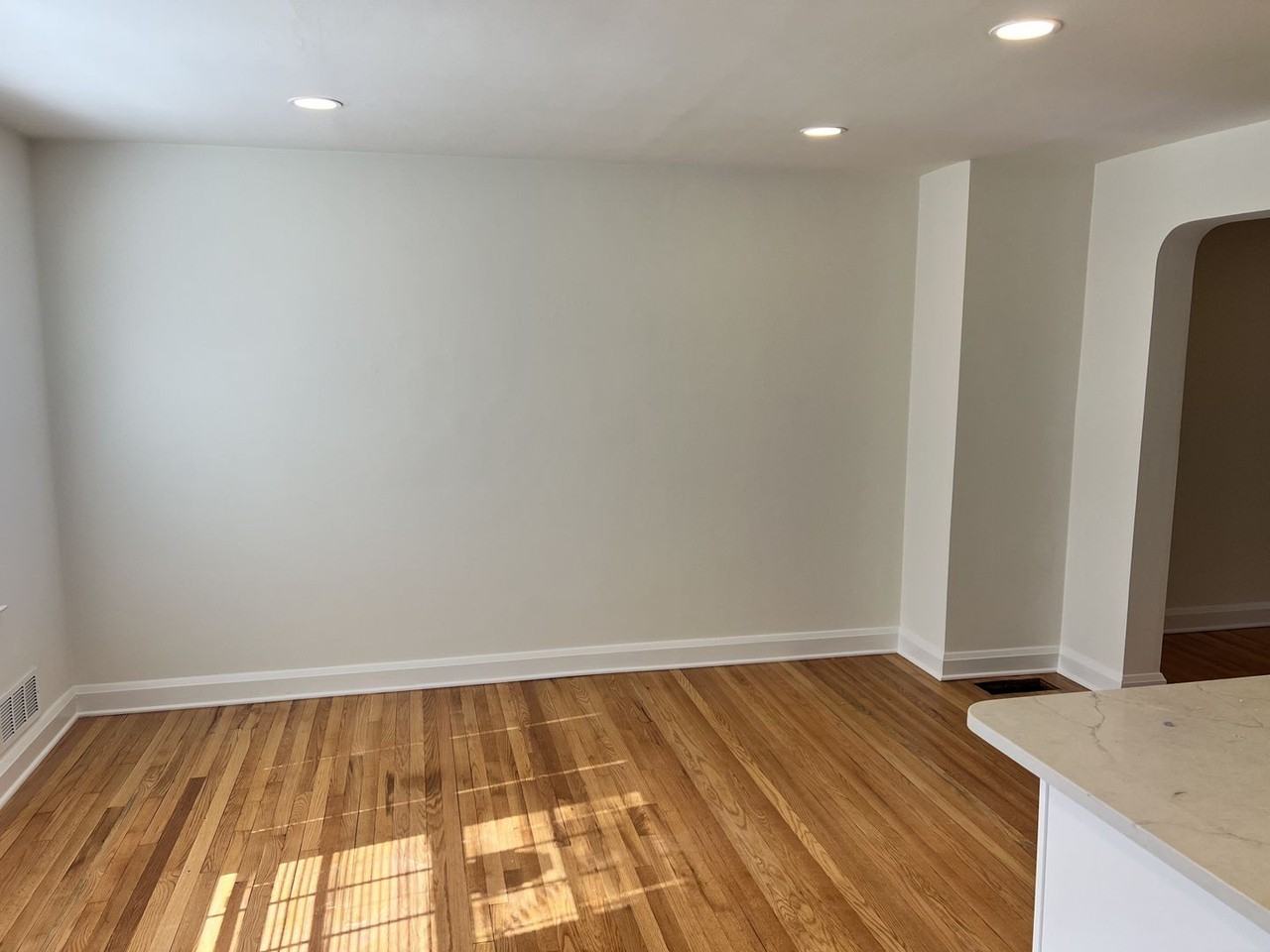 952 Fairmount Ave - Photo 5 of 23