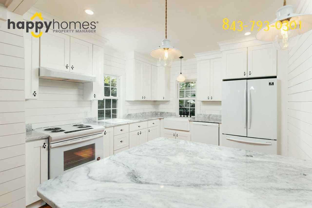 170 Fishburne St - Photo 5 of 45