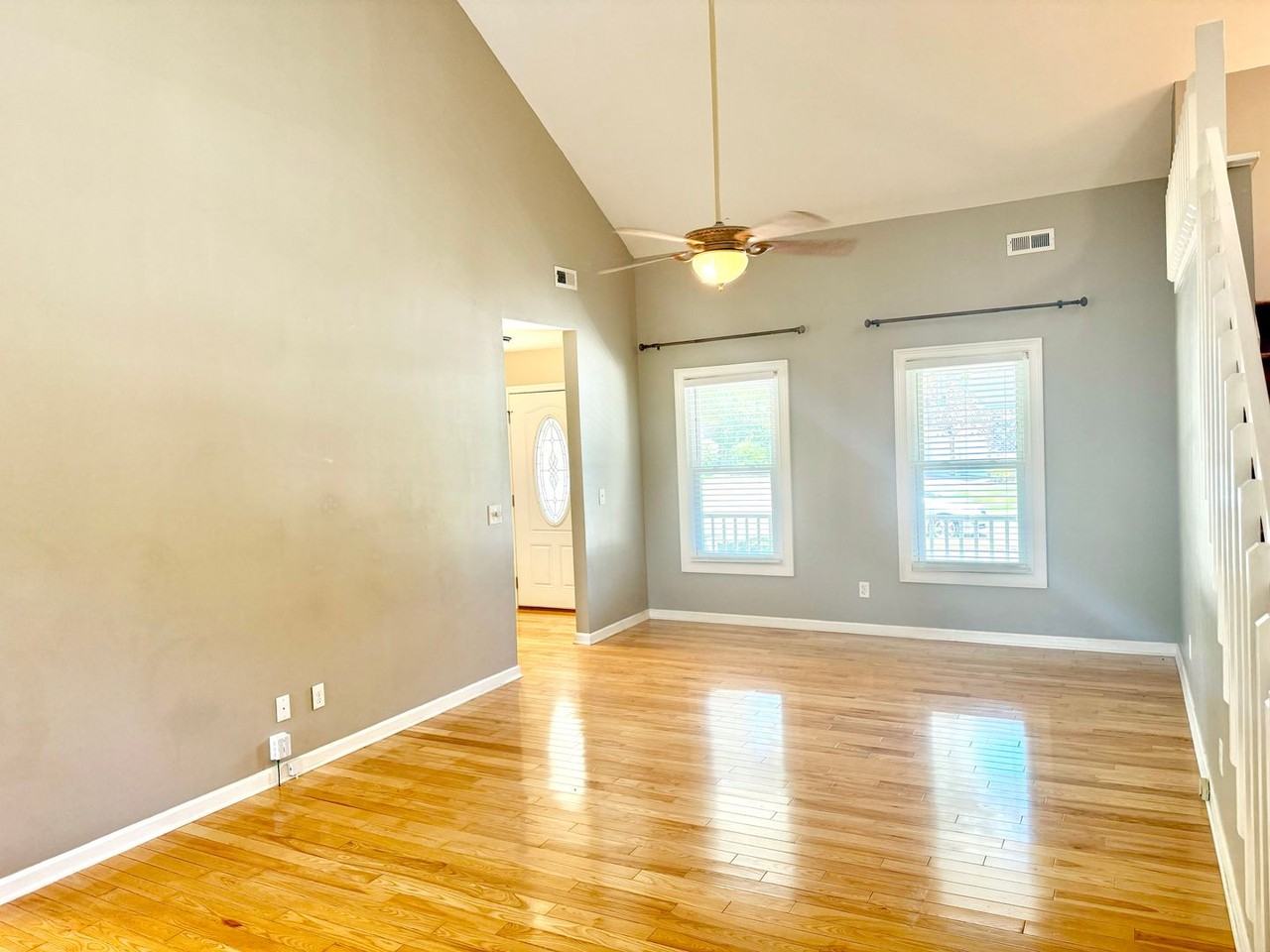 119 Durham Dr - Photo 3 of 27